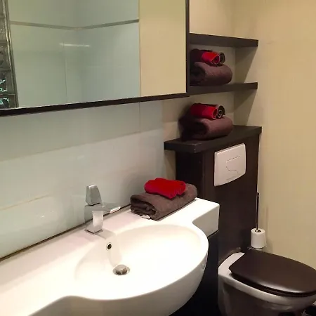 Le Marais Town Hall Apartment